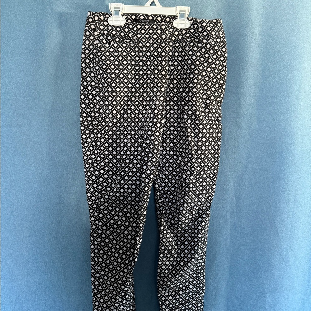 George Monochrome Patterned Apparel